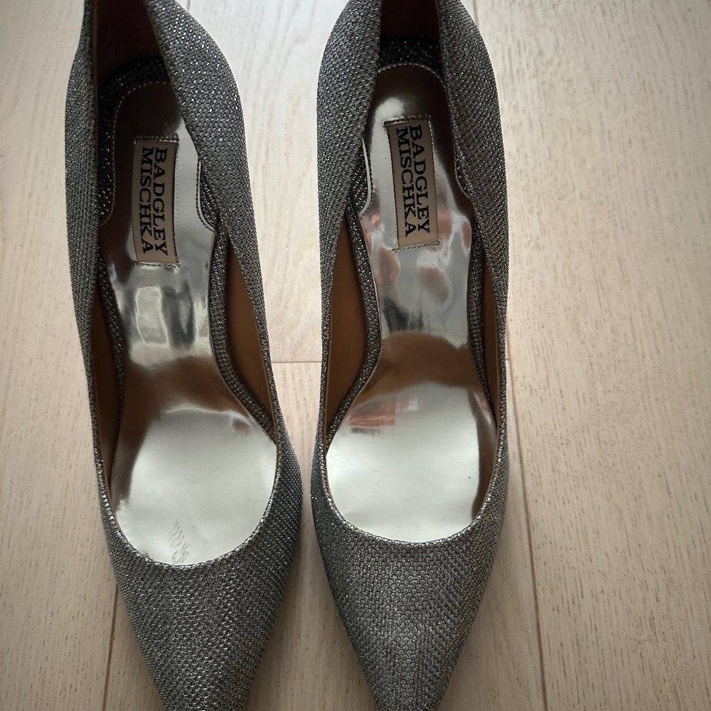 Badgley Mischa - image 1